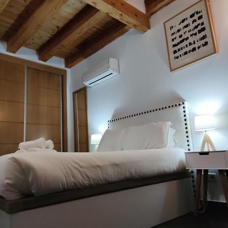 Duplex En La Juderia De Toledo Apartment Exterior photo
